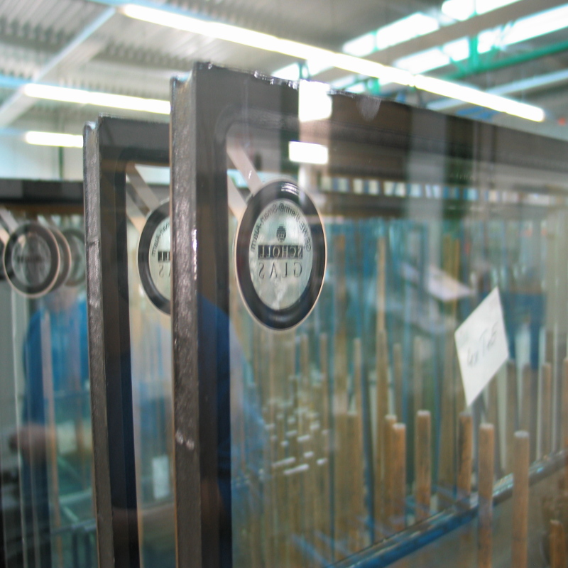 Glass with alarm function